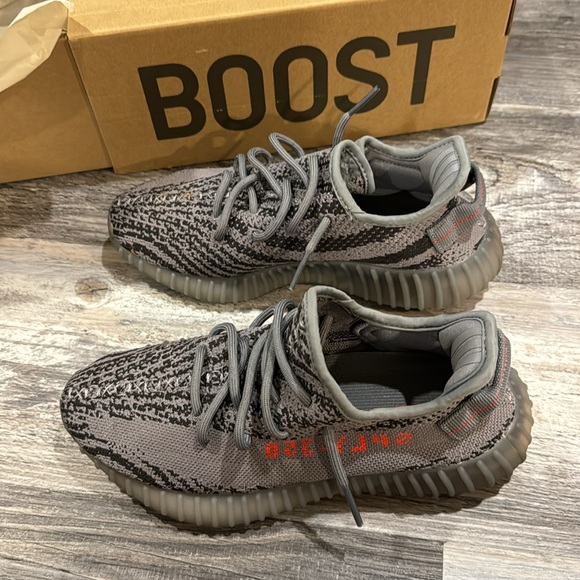 Adidas Yeezy 350 V2 Beluga 2.0 - size 5.5US - Picture 3 of 11